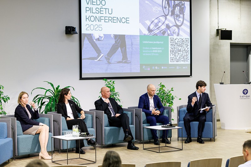Panel discussion at the Smart City Conference